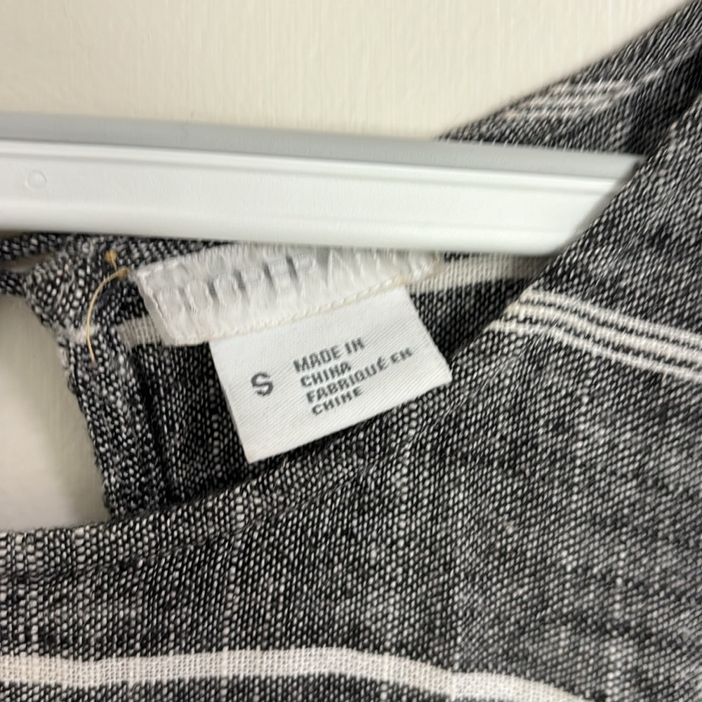 Open Back Linen Midi Dress - Picture 3 of 4